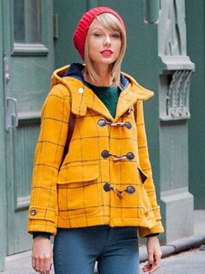 taylor-swift-paddington-loves-duffle-checkered-coat-1
