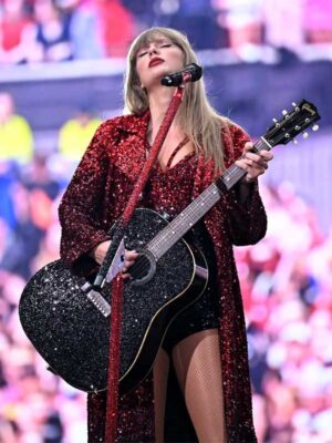 taylor-swift-eras-tour-red-black-sequin-coat-1