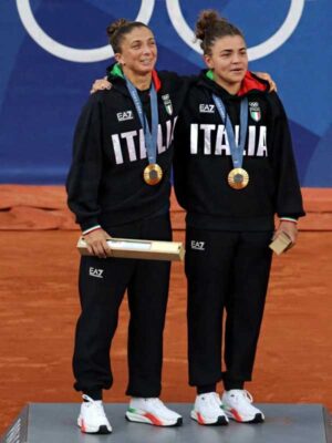 italia-team-paris-2024-olympics-podium-black-tracksuit-1