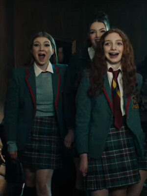 jenna-ortega-beetlejuice-grey-uniform-blazer-1