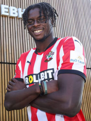 lesley-ugochukwu-southampton-football-club-jersey-1