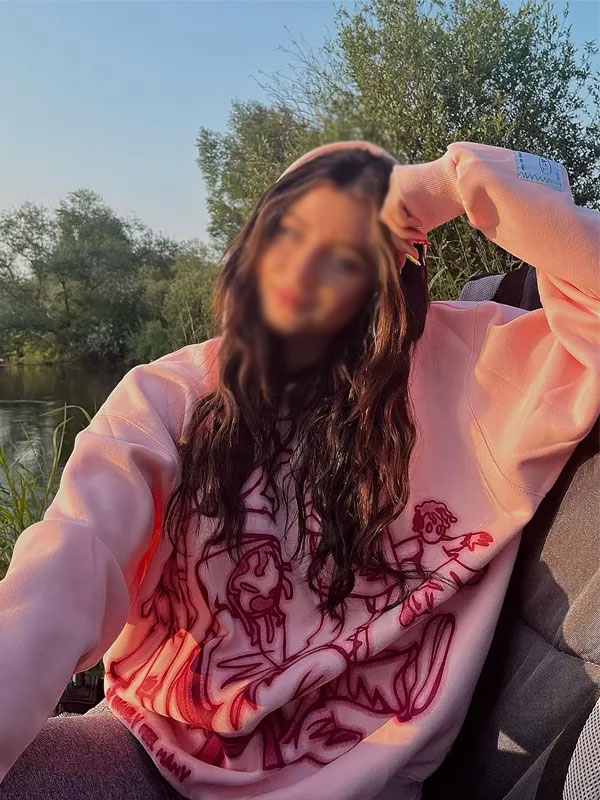 Aelfric Eden Oversized Pink Graphic Pullover Hoodie