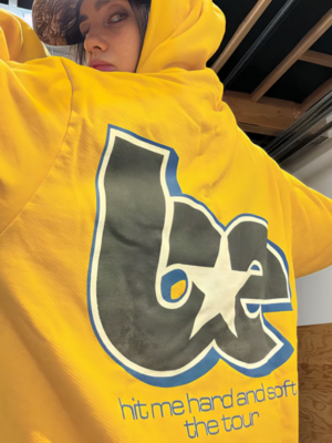 billie-eilish-yellow-tour-zip-up-hoodie-1