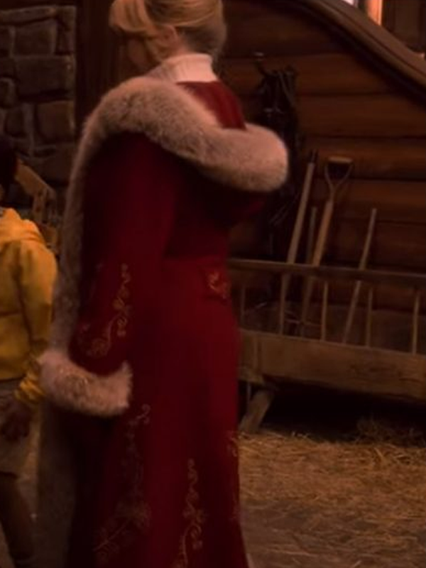 Goldie Hawn Mrs Claus The Christmas Chronicles Coat