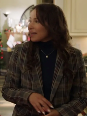 jessica-parker-kennedy-under-the-christmas-sky-plaid-blazer-1