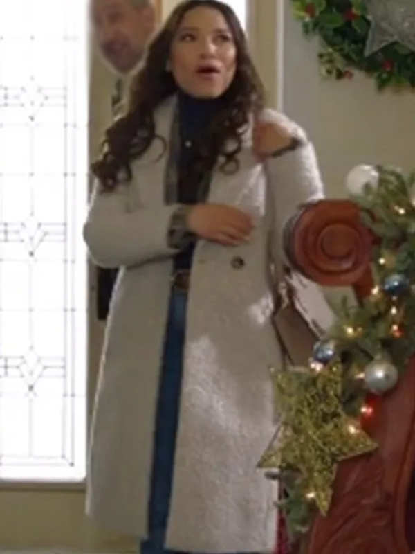 Jessica Parker Kennedy Under The Christmas Sky Sherpa Coat