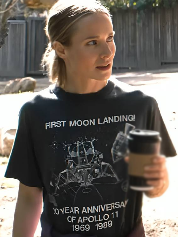 Kristen Bell Nobody Wants This Black T-Shirt