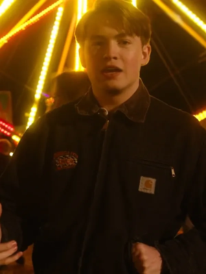 nick-nelson-heartstopper-black-carhartt-jacket-1