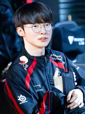 2024-lck-t1-black-bomber-uniform-jacket-1