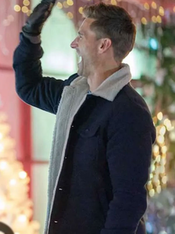 Andrew Walker Three Wise Men and a Baby Blue Jacket