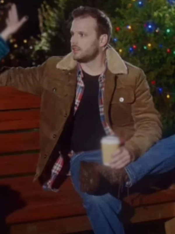 Kevin Leslie Christmas at the Holly Day Inn Brown Jacket
