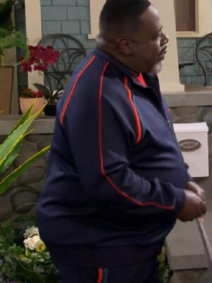 the-neighborhood-cedric-the-entertainer-stripes-blue-tracksuit-1