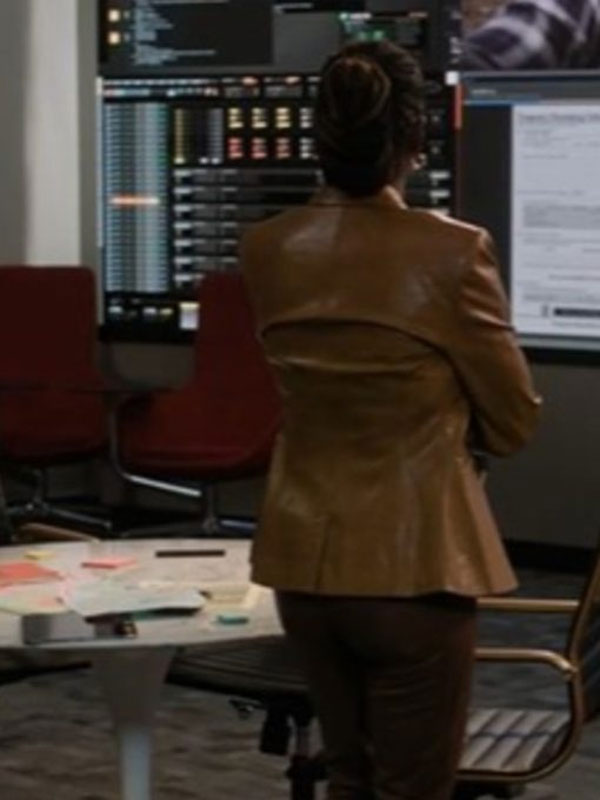 Found S02 Shanola Hampton Brown Leather Blazer