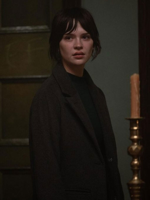 Heretic 2024 Sophie Thatcher Black Wool Coat