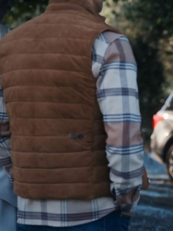 Home Sweet Christmas Cameron Mathison Brown Zipper Vest