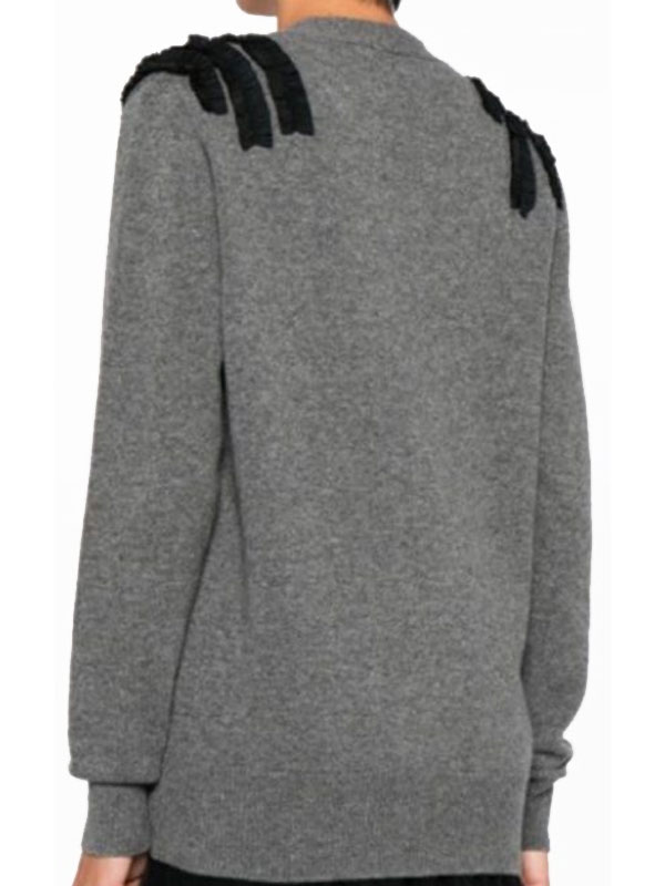 Shrinking S02 Jessica Williams Grey Knitted Cardigan