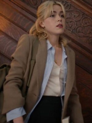 sweethearts-2024-kiernan-shipka-beige-coat-1