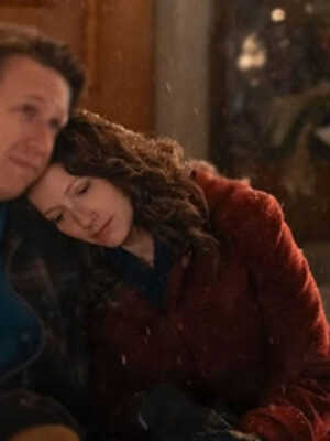 the-best-christmas-pageant-ever-2024-judy-greer-red-coat