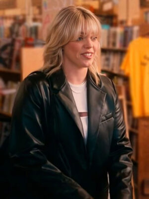 the-sex-lives-of-college-girls-s03-black-leather-coat-2