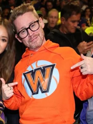 Macaulay Culkin Knicks vs Lakers Game Orange Hoodie